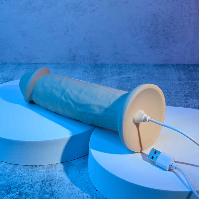 Evolved 7" Girthy Vibrating Dong - Light