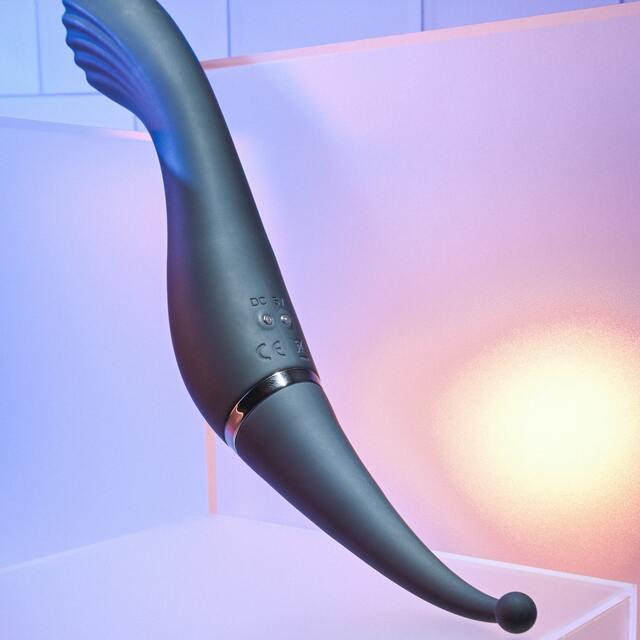 Evolved Tantalizing Teaser Dual End Vibrator - Black