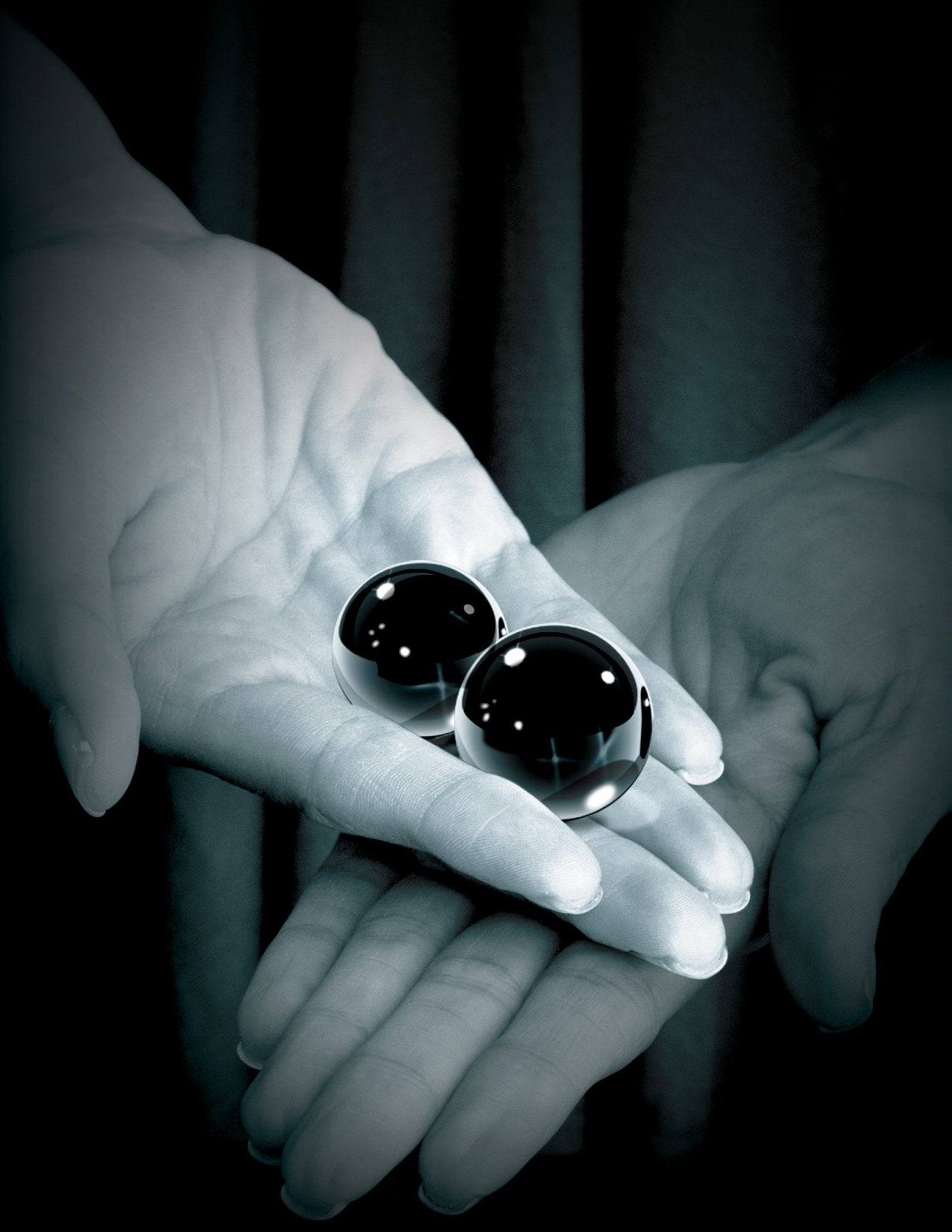 Fetish Fantasy Limited Edition Black Glass Ben - wa Balls | Shop Lowest Prices at Funlove.com